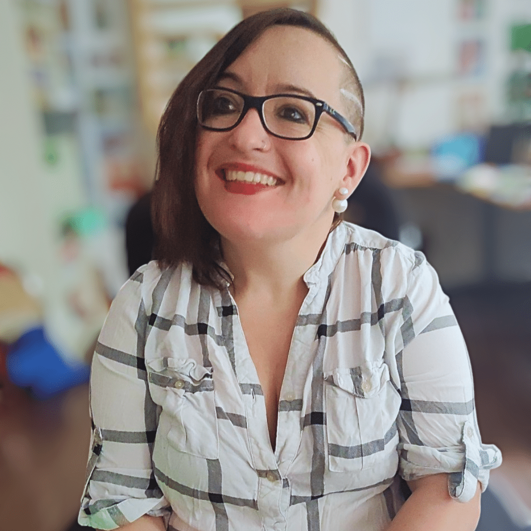 Foto der lächelnden Tabea Michel